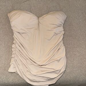 Aritiza Babaton bodysuit. Size Small.